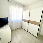 3, Parking Apartamento Solin